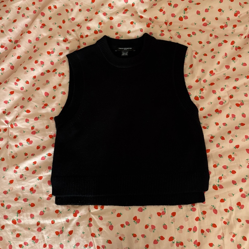French Connection Black Sleeveless Knit Sweater Vest Large